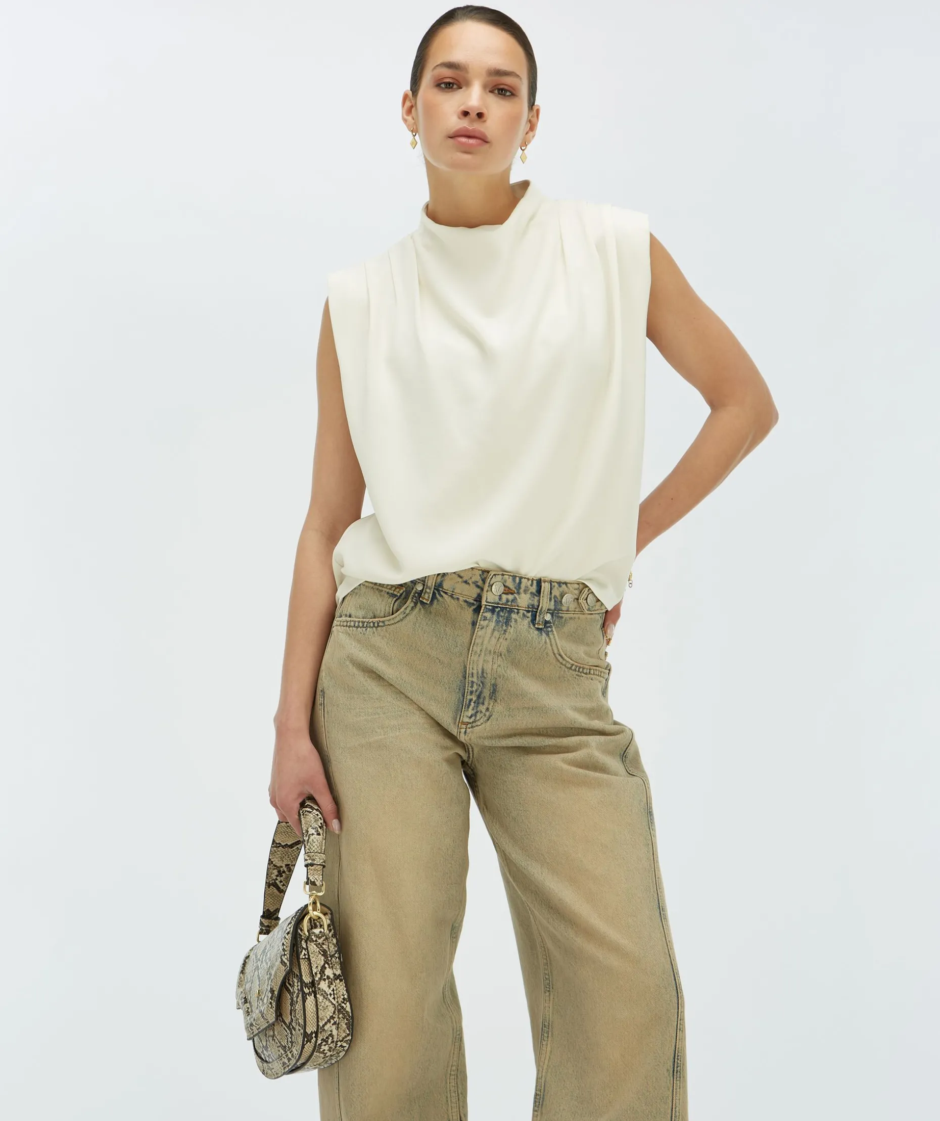 KIANA losvallende top - cocoon white