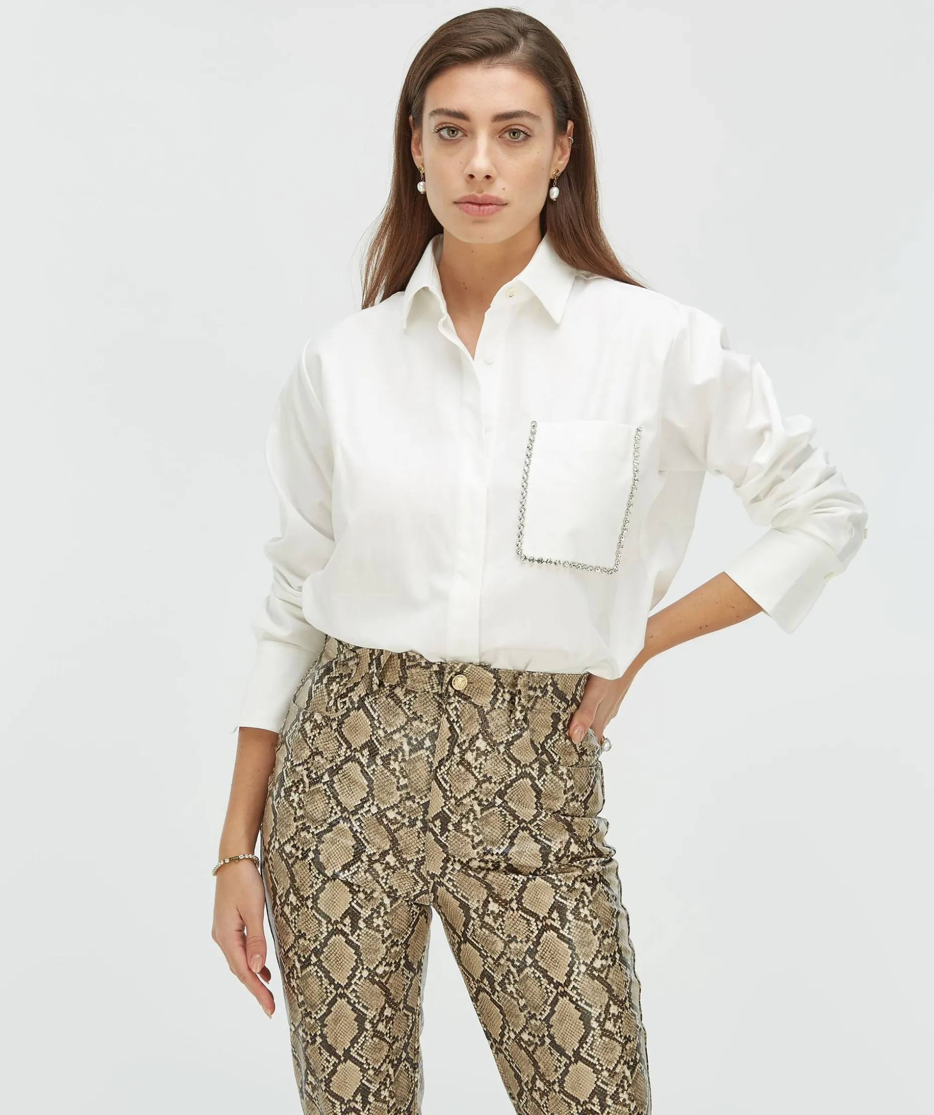 MEGGY relaxed fit blouse met sierstenen - off white