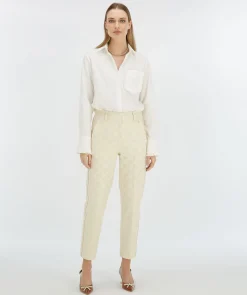 NIKITA slim fit pantalon met logoprint - ecru