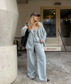 RUDY fitted gilet met krijtstreep - sky blue