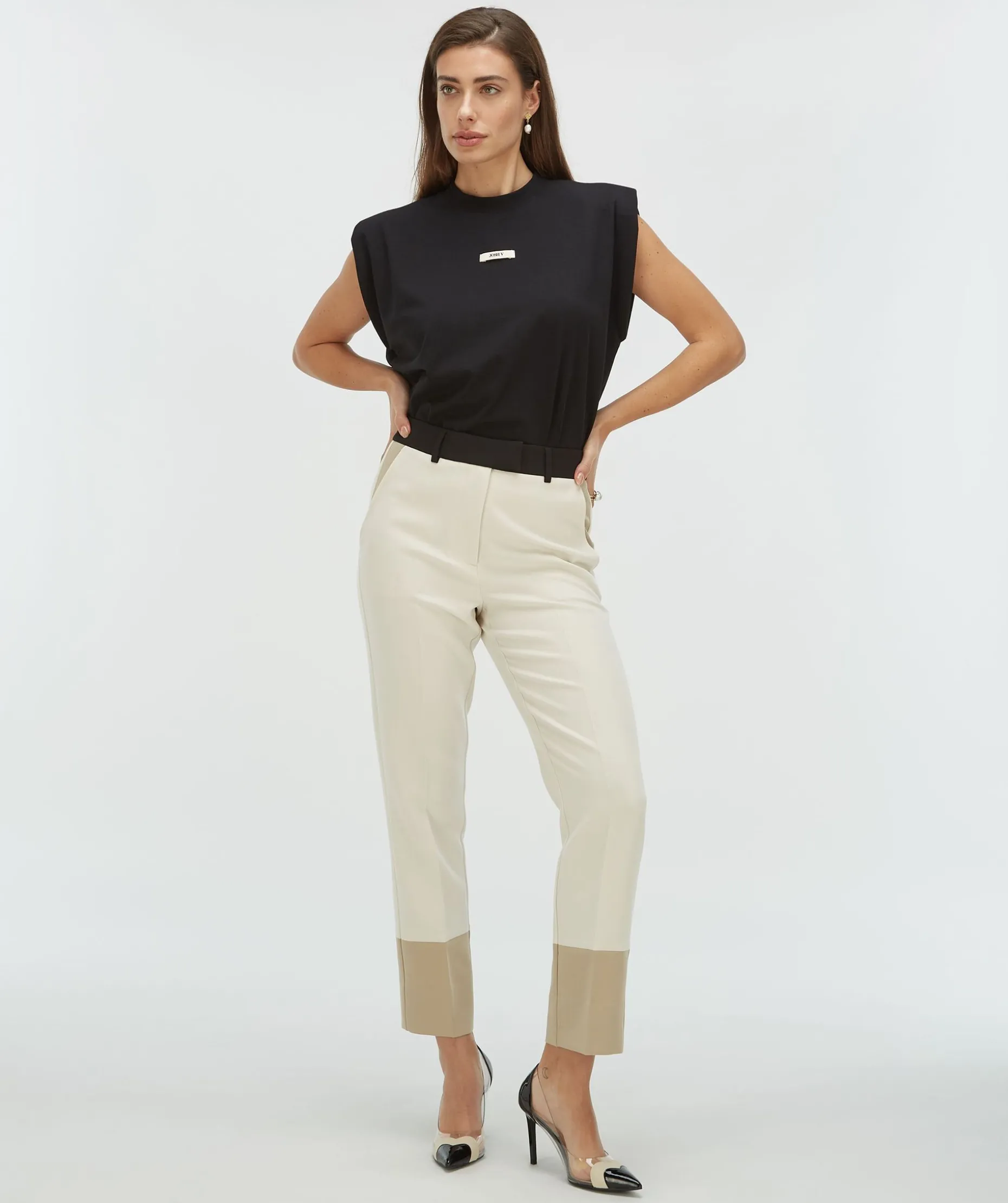 SUE T-shirt met schoudervulling - black