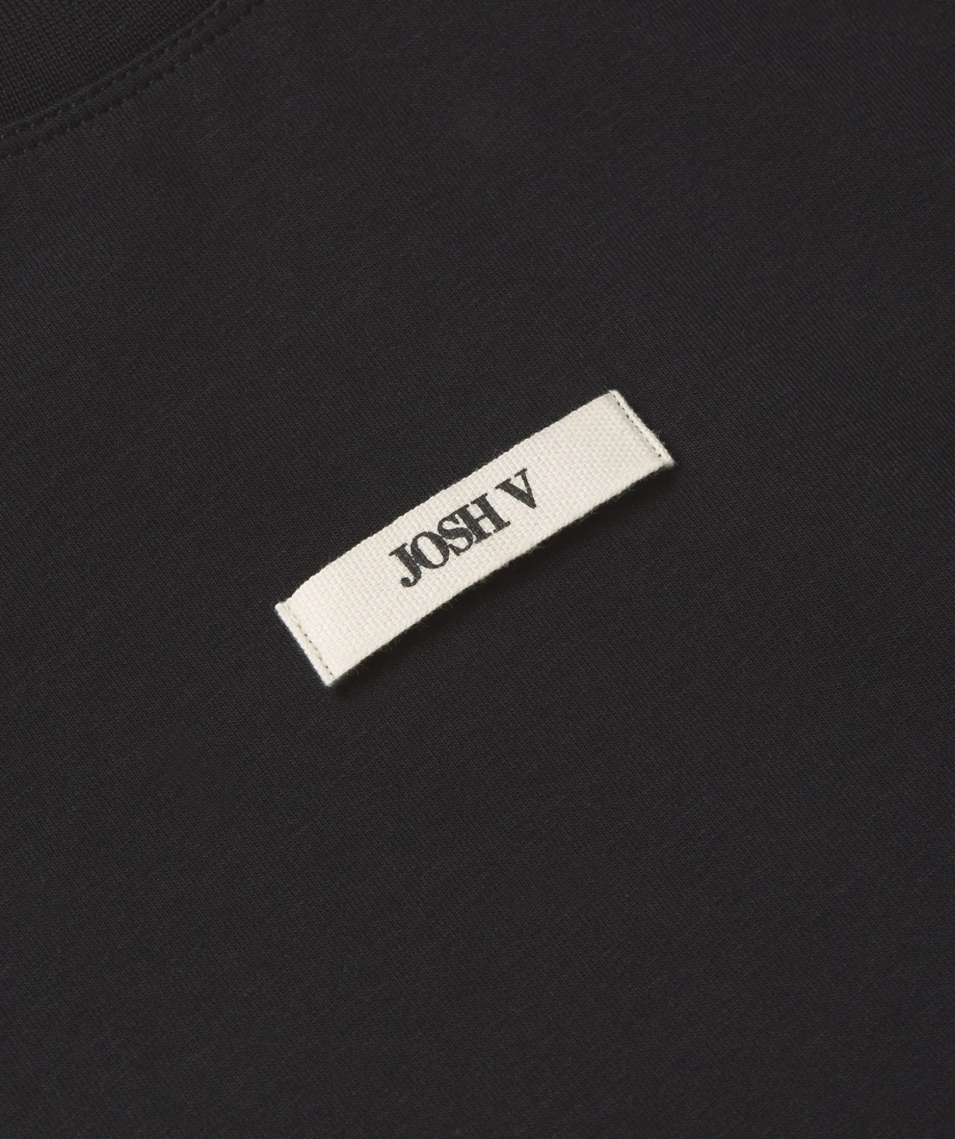 SUE T-shirt met schoudervulling - black