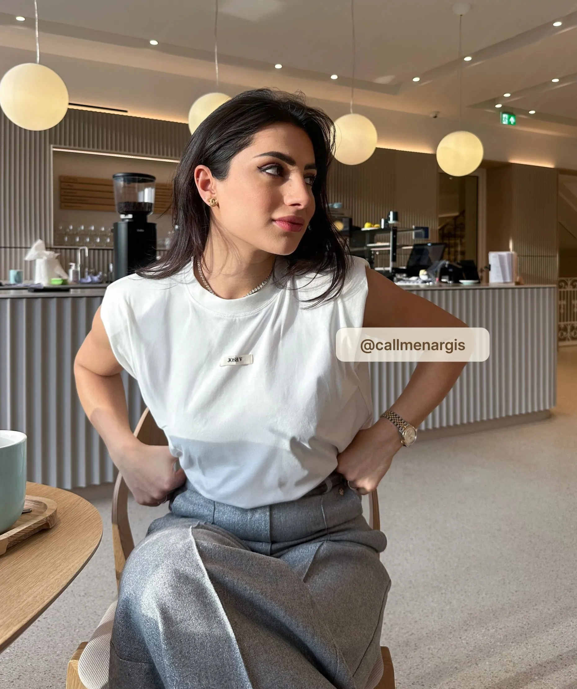 SUE T-shirt met schoudervulling - off white